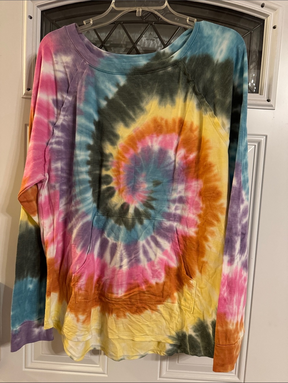 No Boundaries Multicolor Tie-Dye Spiral Sweatshirt